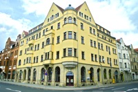 Praxisgebäude – Dresdner Straße Ecke Brauhausstraße